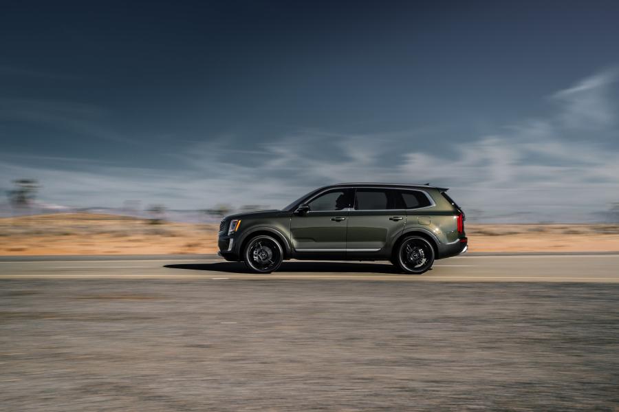  Kia Telluride 2019 года  (фото 3 из 44)